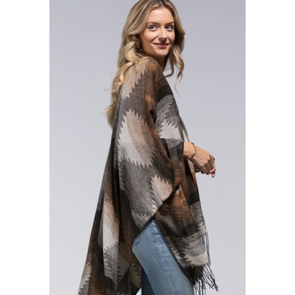 SOLD OUT Cocoa Western Print Tassel Ruana Knit Fall Autumn Bohemian Boho Style - Picture 5 of 6